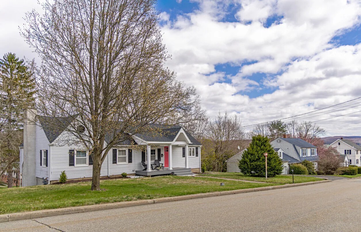 Cozy homes peaceful streets welcome you sussex where everyday life feels in Sussex County, NJ